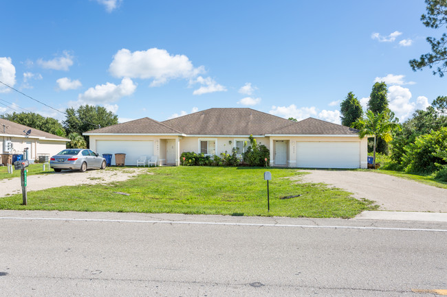 4624 Leonard Blvd S in Lehigh Acres, FL - Building Photo - Building Photo