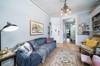 253 8th St in Jersey City, NJ - Foto de edificio - Building Photo