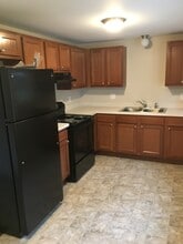 103 Ivon Dr in North Syracuse, NY - Foto de edificio - Building Photo