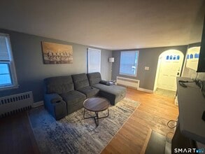 130 Spring St in Glastonbury, CT - Building Photo - Building Photo