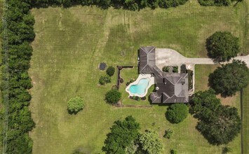 19634 Stone Lake Dr in Tomball, TX - Building Photo - Building Photo
