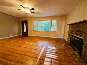 1614 Shirley Way in Knoxville, TN - Building Photo - Building Photo