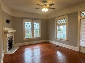1118 Oglethorpe Ave SW, Unit A in Atlanta, GA - Foto de edificio - Building Photo