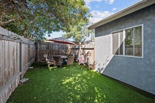 5320 Redding Rd in San Diego, CA - Building Photo