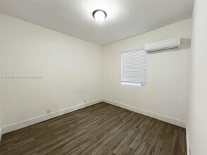 1818 Sherman St in Hollywood, FL - Foto de edificio - Building Photo