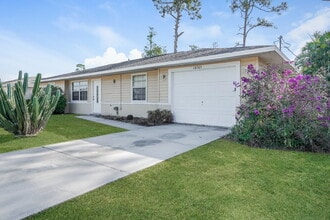 18703 Sebring Rd in Ft. Myers, FL - Building Photo - Building Photo