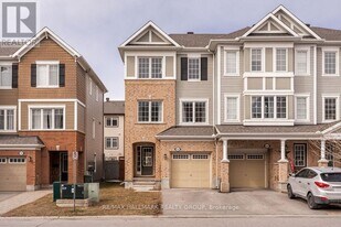 502 Coldwater Cres in Ottawa, ON - Building Photo
