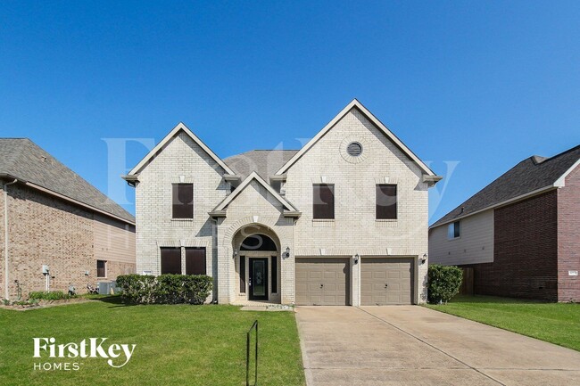 5019 Wimberly Ln in Cove, TX - Foto de edificio - Building Photo