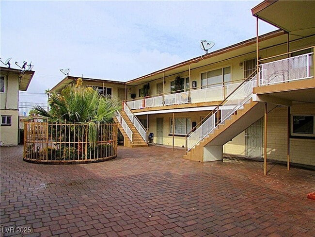 property at 1904 Rexford Dr