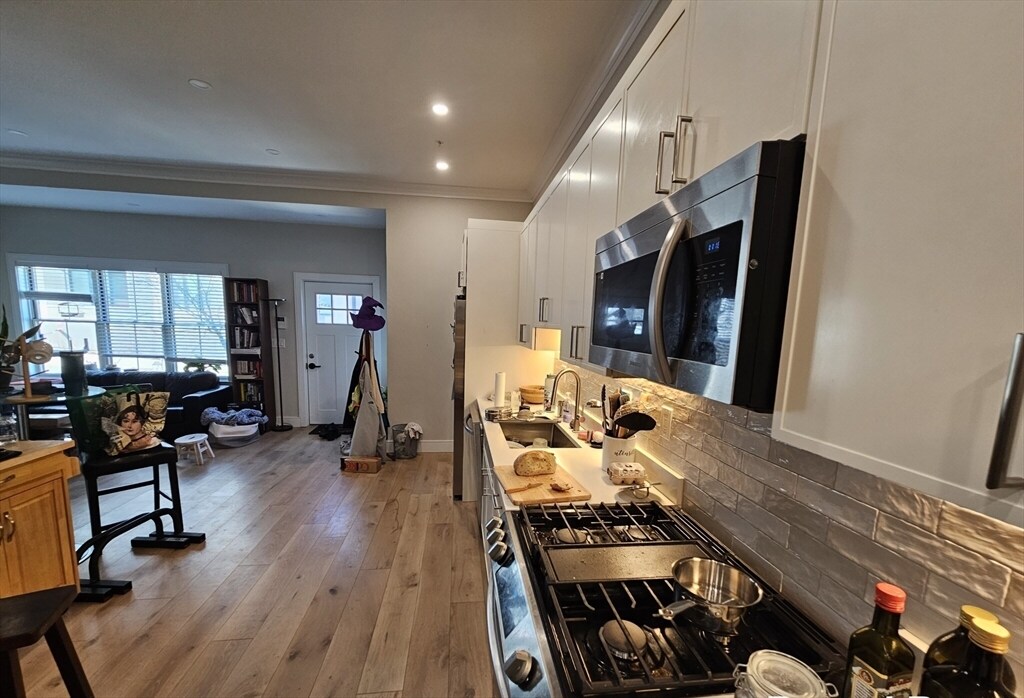 9 Everett St in Boston, MA - Building Photo