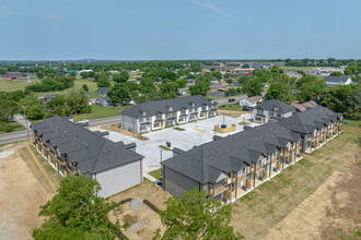 Cedar City Townhomes in Lebanon, TN - Building Photo - Building Photo