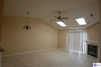 602 Potomac Ct in Radcliff, KY - Building Photo - Building Photo