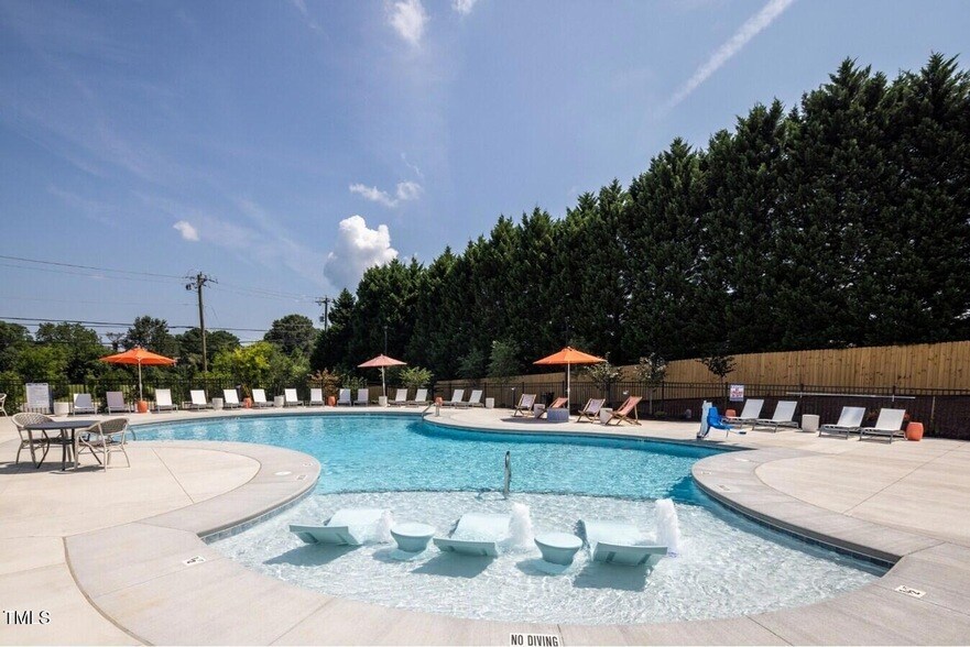 3520 Pinetree Grv Ln, Unit 5-212 in Raleigh, NC - Building Photo