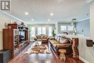 199 King St in East Gwillimbury, ON - Building Photo - Building Photo