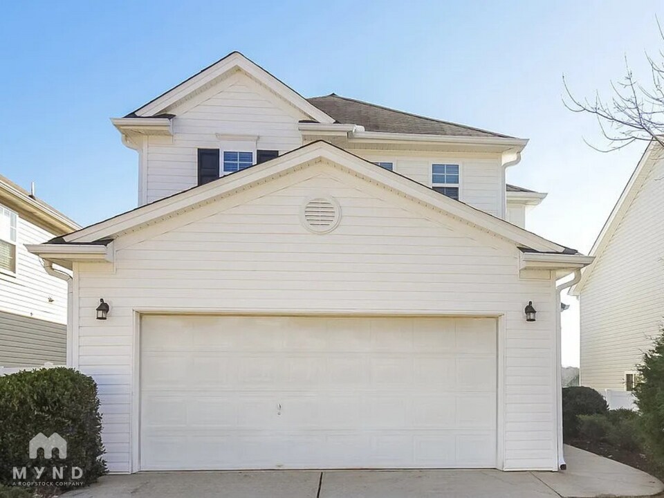 228 Silver Spring St in Dallas, GA - Building Photo