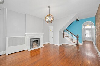 12 E South St in Frederick, MD - Building Photo - Building Photo