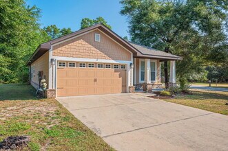 12 Benton Blvd in Freeport, FL - Building Photo - Building Photo