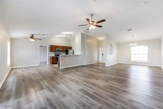 2715 72nd St W in Lehigh Acres, FL - Building Photo - Building Photo