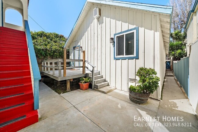 property at 38 20th Ave