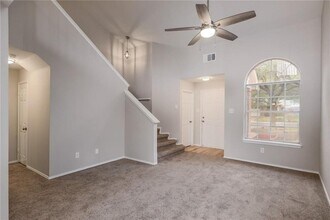 1400 Thibodeaux Dr in Round Rock, TX - Building Photo - Building Photo