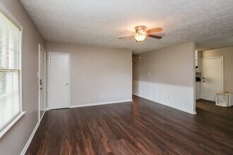 925 Virginia Ct SE in Conyers, GA - Building Photo - Building Photo