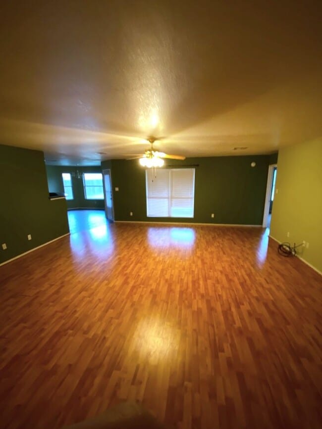 5207 Holster Dr in Killeen, TX - Building Photo - Building Photo