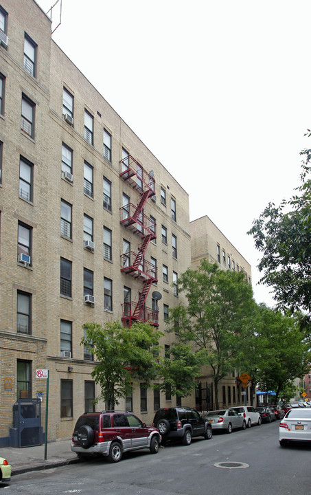 2010 Grand Ave in Bronx, NY - Building Photo