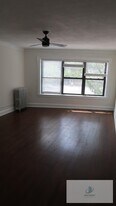 5515 N Lincoln Ave, Unit 2S in Chicago, IL - Building Photo