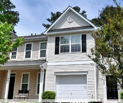 436 Plank Bridge Way in Morrisville, NC - Building Photo