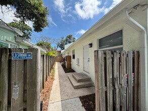 880 SE 12th St in Fort Lauderdale, FL - Building Photo - Building Photo