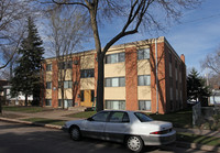 718 Van Buren St NE in Minneapolis, MN - Building Photo - Building Photo