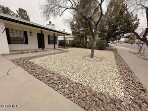 727 Arredondo Dr in El Paso, TX - Foto de edificio - Building Photo