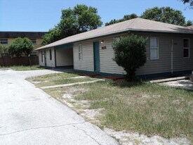 1479 Pierce St in Clearwater, FL - Building Photo