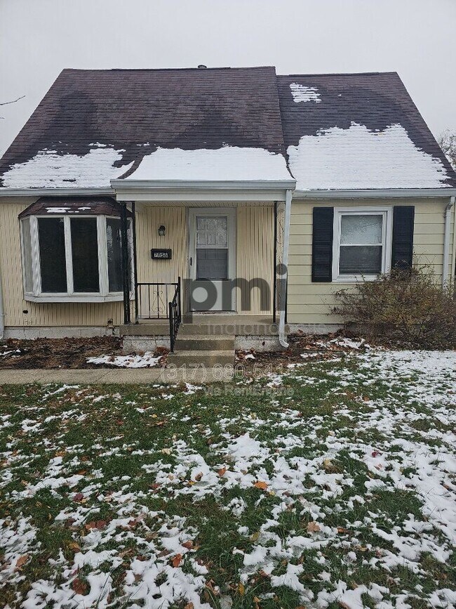 7056 Caroline Ave in Indianapolis, IN - Building Photo - Building Photo