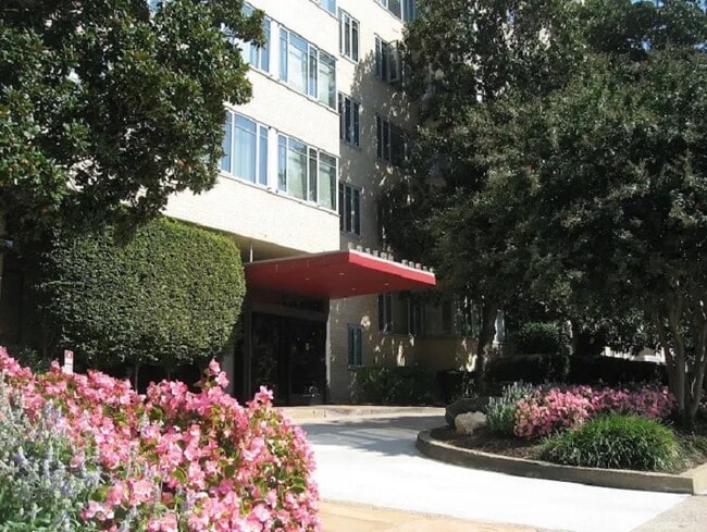 property at 1711 Massachusetts Ave NW