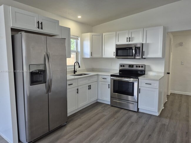 914 W Sumner St in Kissimmee, FL - Building Photo - Building Photo