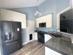 5715 Walkabout Rd in Hope Mills, NC - Building Photo - Building Photo