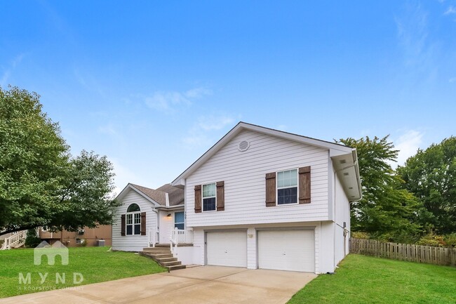 property at 709 E 12th St