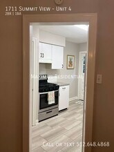 1711 Summit View Pl in Austin, TX - Building Photo - Building Photo
