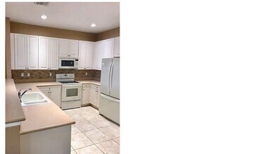 9952 E Villa Cir in Vero Beach, FL - Building Photo - Building Photo