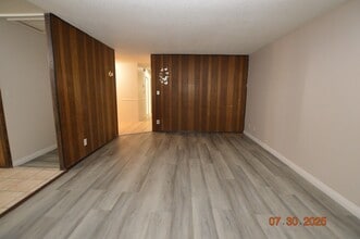 2800 Alcoa Ave in Las Vegas, NV - Building Photo - Building Photo