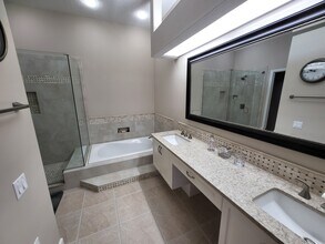 8728 53rd Ter E in Bradenton, FL - Foto de edificio - Building Photo