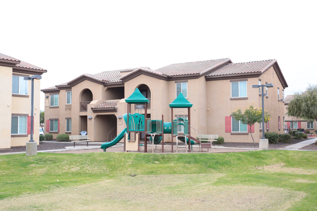 Topaz Pointe in Phoenix, AZ - Foto de edificio