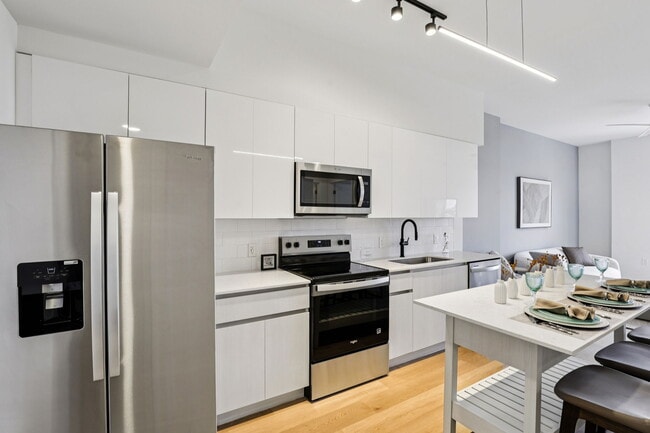 101 Dania Beach in Dania Beach, FL - Building Photo - Building Photo