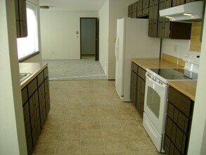 1420 W 10th St in Port Angeles, WA - Building Photo - Building Photo