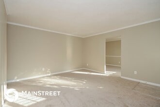 10803 Mallard Dr in Jonesboro, GA - Building Photo - Building Photo