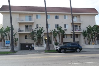 247 S. Normandie Apartments in Los Angeles, CA - Building Photo - Building Photo