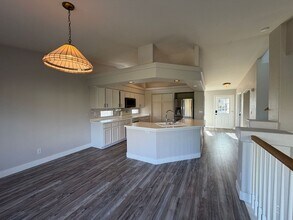 4052 Flanders St in Denver, CO - Building Photo - Building Photo