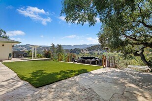 137 3rd St in Solvang, CA - Building Photo