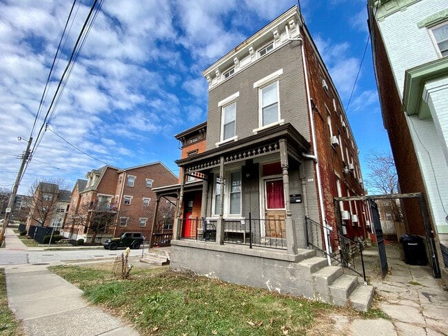 216 Fosdick St in Cincinnati, OH - Building Photo - Building Photo